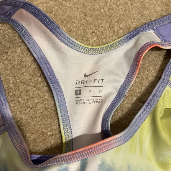 Nike Sports Bra - Picture 3 of 3